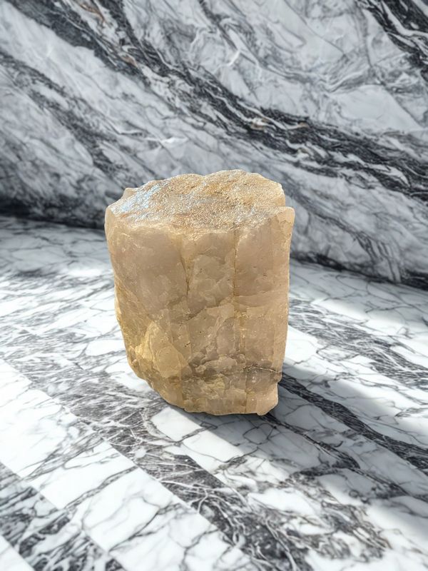 Kvarts Isfjell Råstykke 1983gram